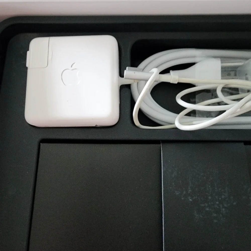 Apple MacBook Pro 13.3 in 2012 Silver/Intel Core i5 3rd Gen. 2.50 GHz, 500 GB 4